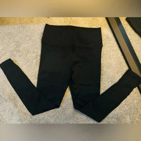 Avocado black activewear leggings NWOT S - Picture 2 of 4